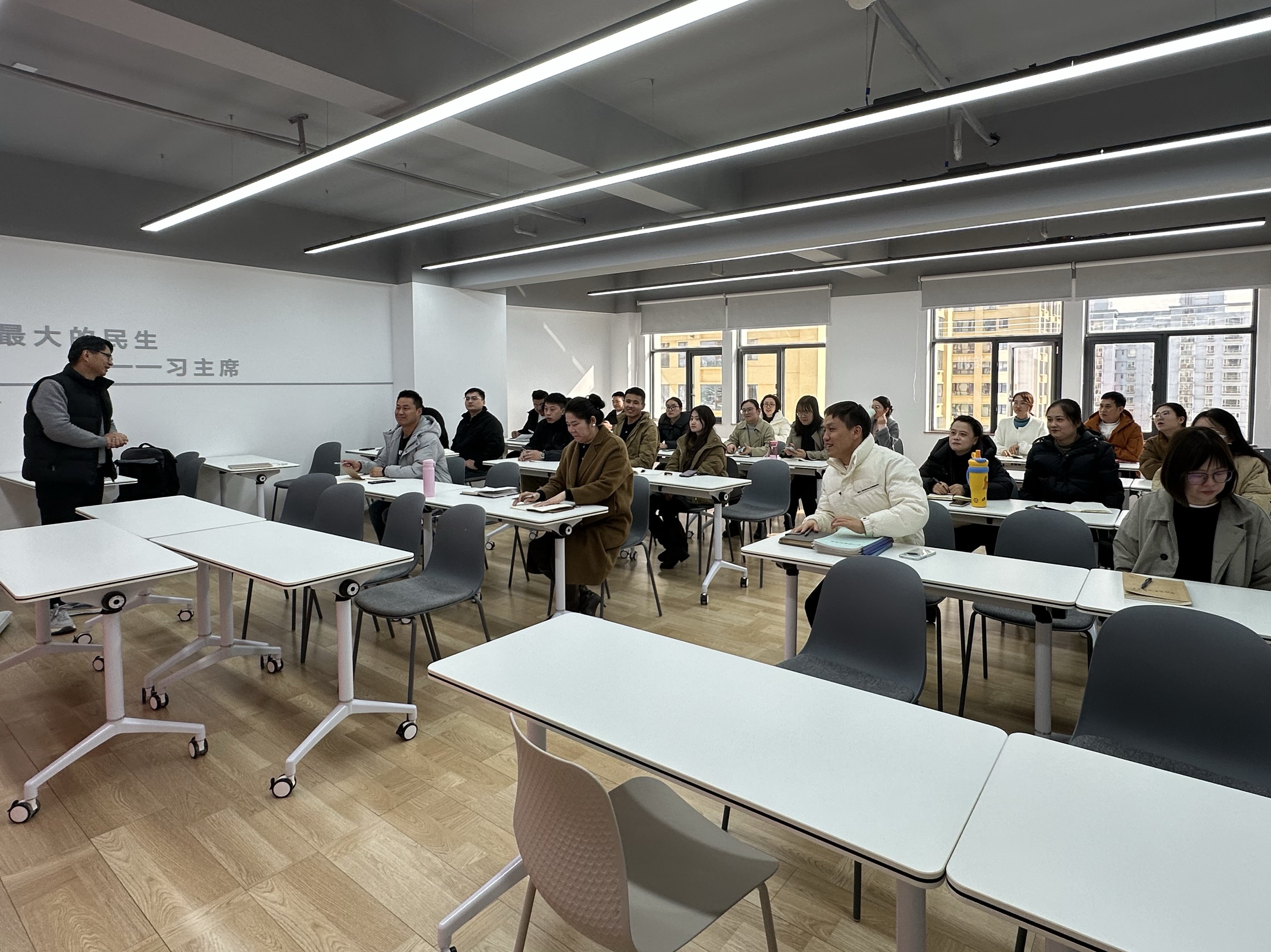 喜报|前沿教育集团与华夏认证云南分公司达成战略合作